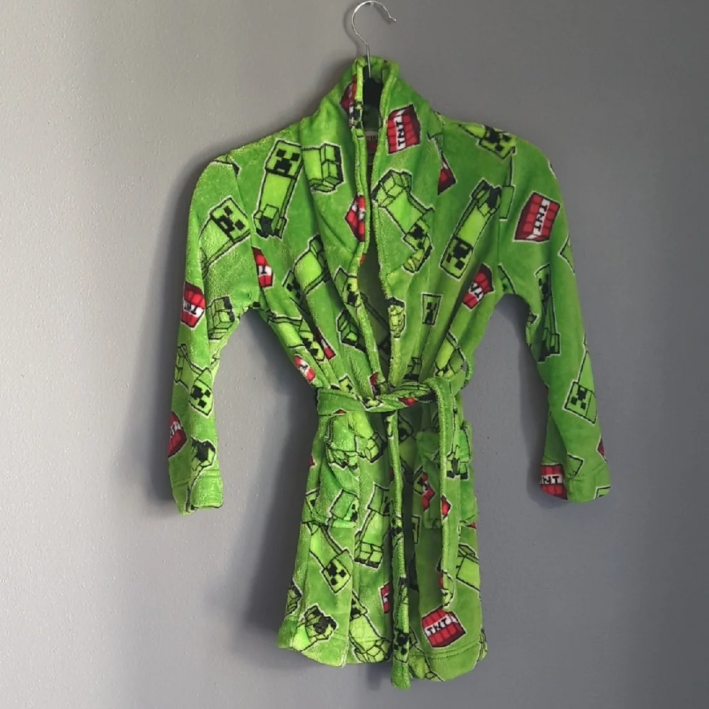 Minecraft Theme Kids Robe Size 8. - Picture 1 of 5